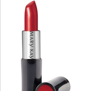 💄❤️Really Red MK Creme Lipstick